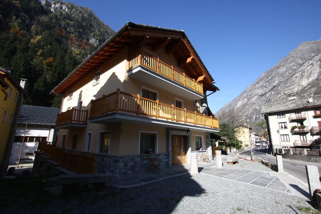 Villa Giuditta Residence Gaby Exterior photo